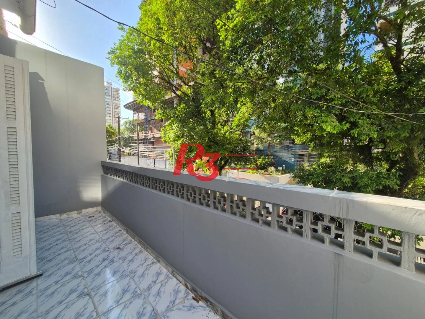Sobrado com 3 dormitórios à venda, 151 m² por R$ 1.700.000,00 - Pompéia - Santos/SP