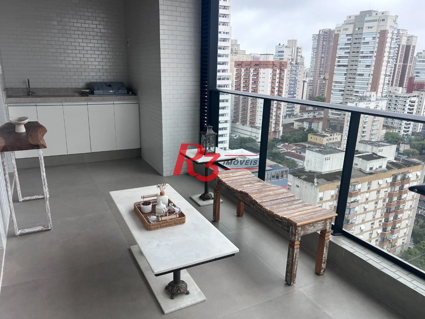 Apartamento com 1 dormitório para alugar, 54 m² por R$ 6.200,00/mês - Boqueirão - Santos/SP