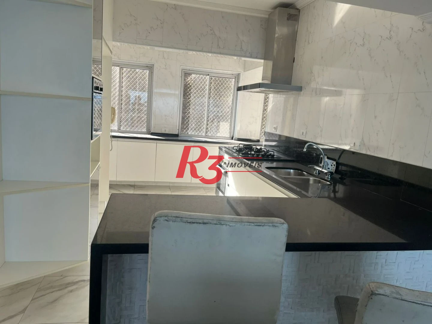 Apartamento com 3 dormitórios à venda, 120 m² por R$ 950.000,00 - Pitangueiras – P – Morro do Maluf - Guarujá/SP