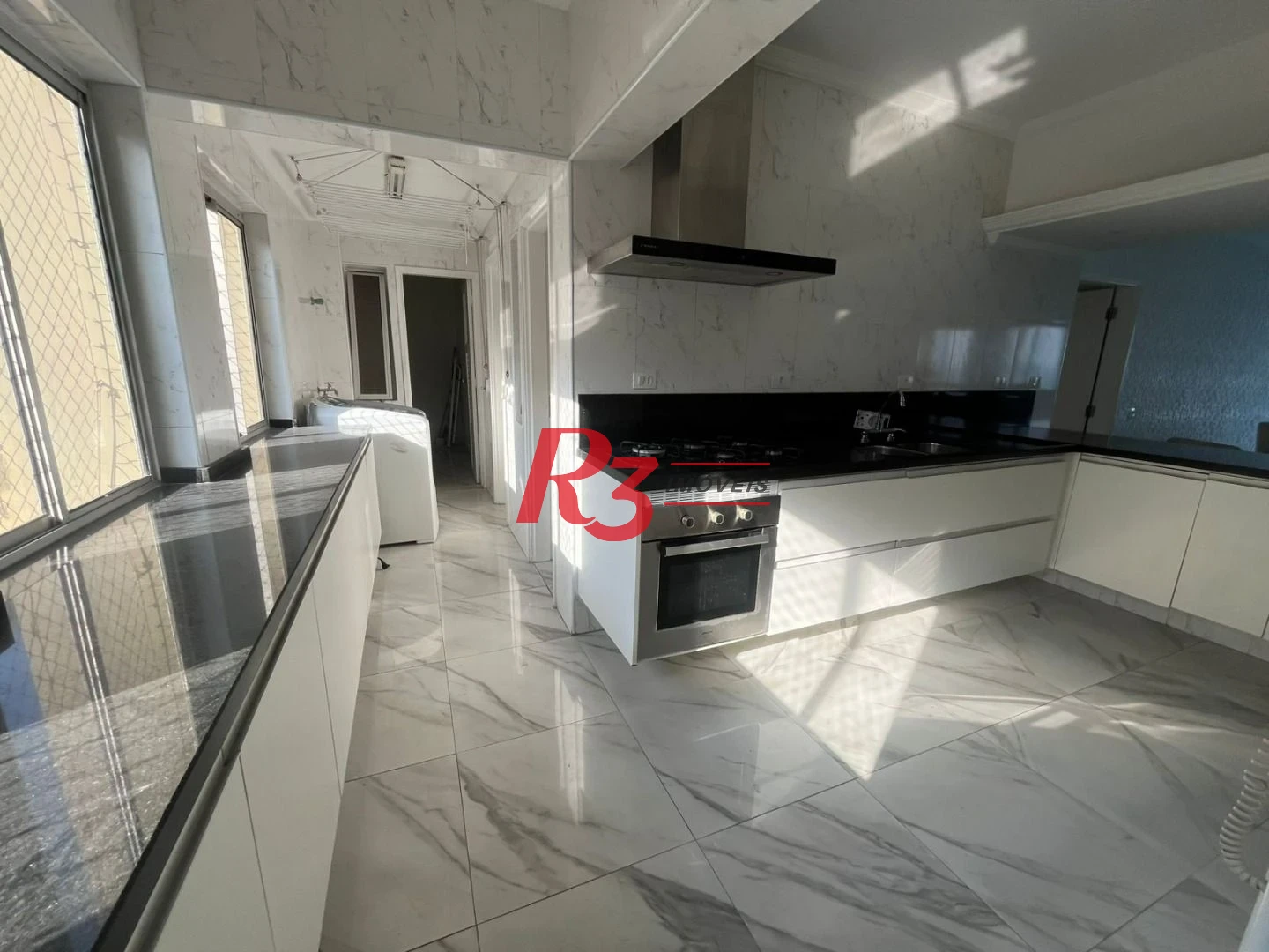 Apartamento com 3 dormitórios à venda, 120 m² por R$ 950.000,00 - Pitangueiras – P – Morro do Maluf - Guarujá/SP