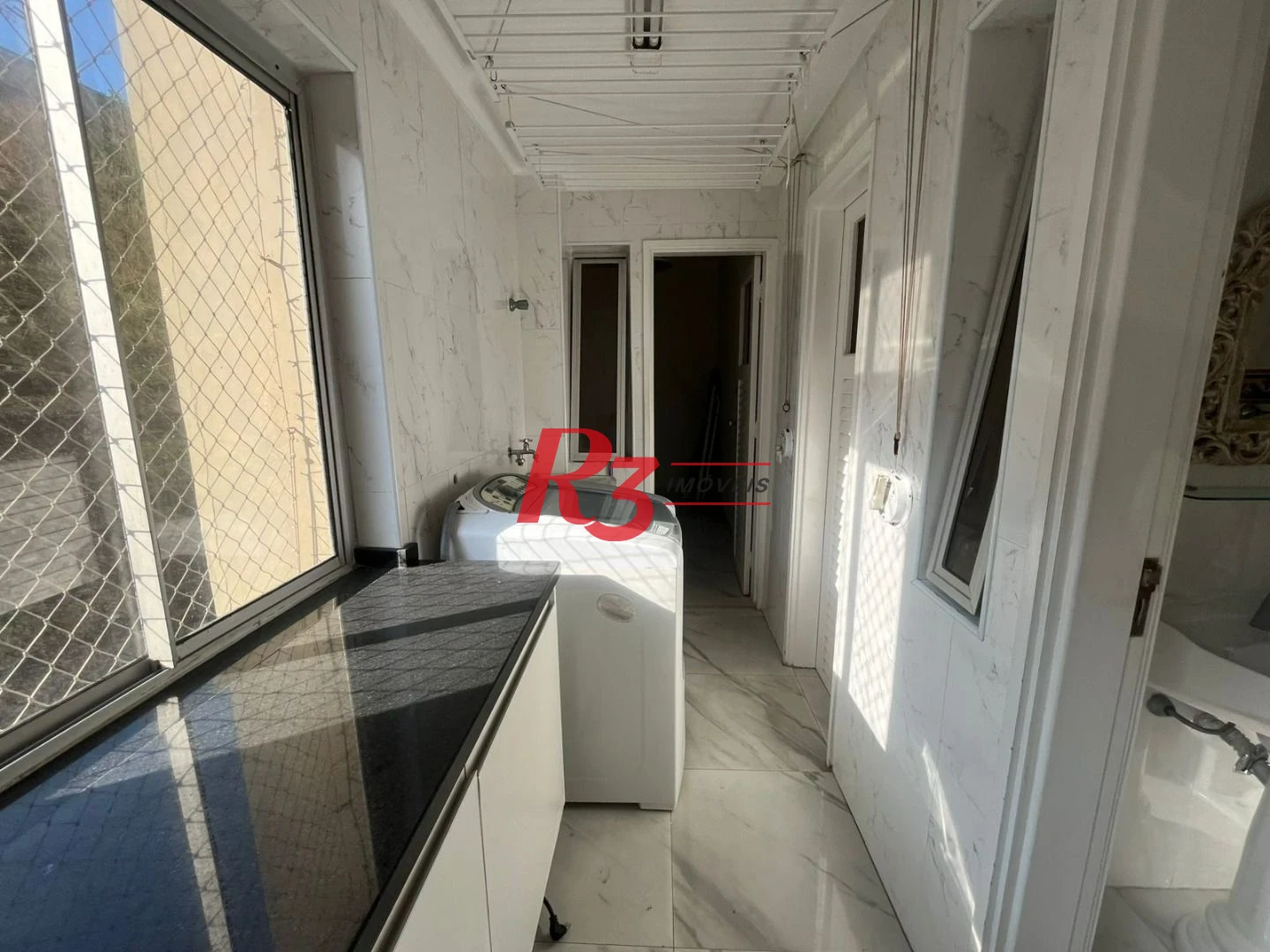 Apartamento com 3 dormitórios à venda, 120 m² por R$ 950.000,00 - Pitangueiras – P – Morro do Maluf - Guarujá/SP