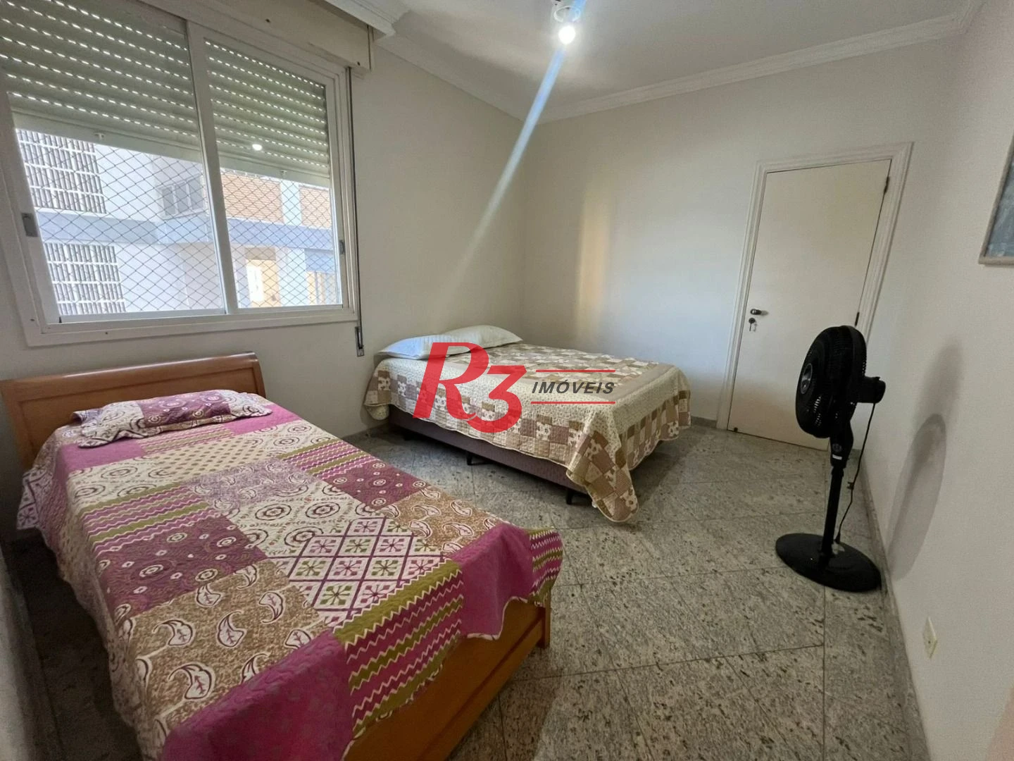 Apartamento com 3 dormitórios à venda, 115 m² por R$ 640.000,00 - Pitangueiras - Guarujá/SP