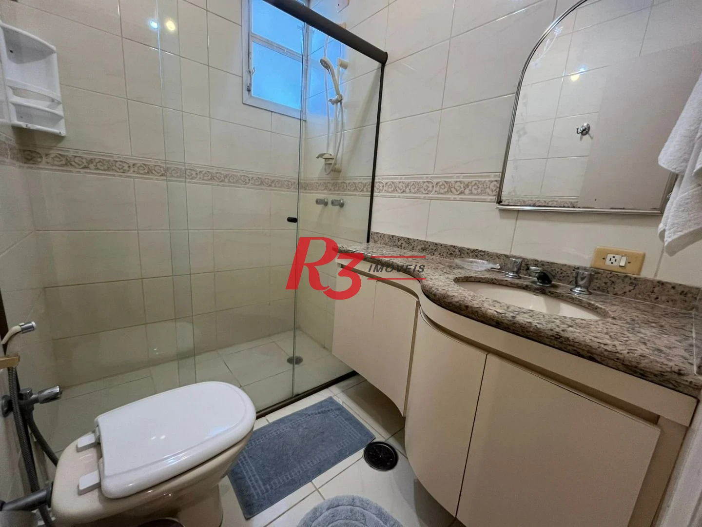 Apartamento com 3 dormitórios à venda, 115 m² por R$ 640.000,00 - Pitangueiras - Guarujá/SP