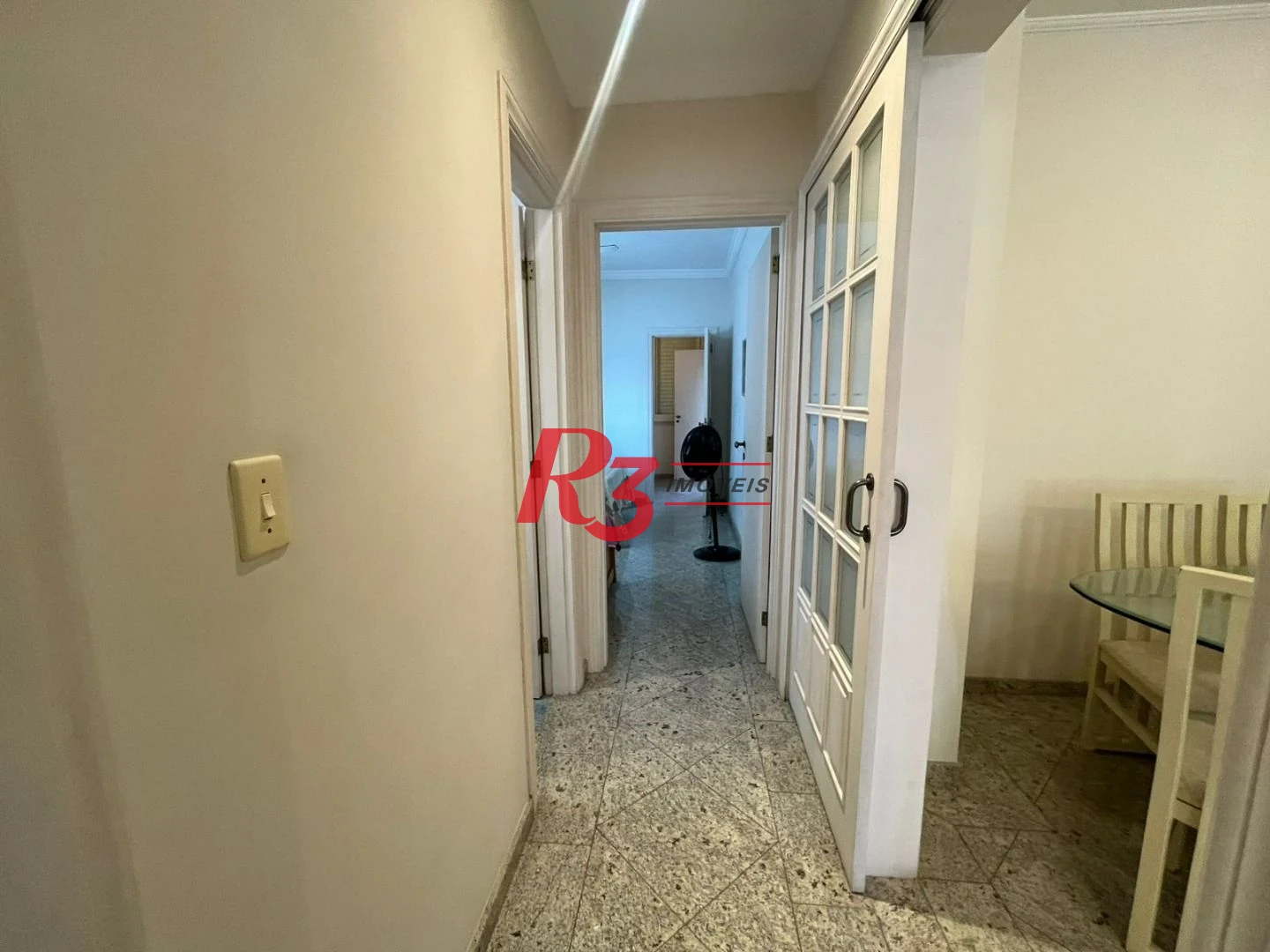 Apartamento com 3 dormitórios à venda, 115 m² por R$ 640.000,00 - Pitangueiras - Guarujá/SP