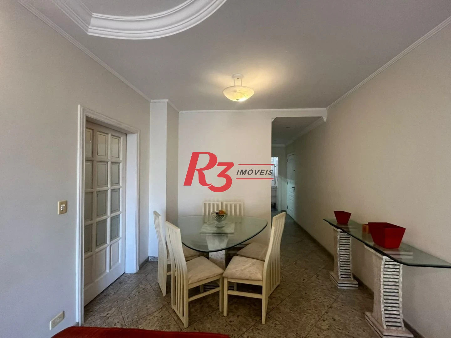 Apartamento com 3 dormitórios à venda, 115 m² por R$ 640.000,00 - Pitangueiras - Guarujá/SP