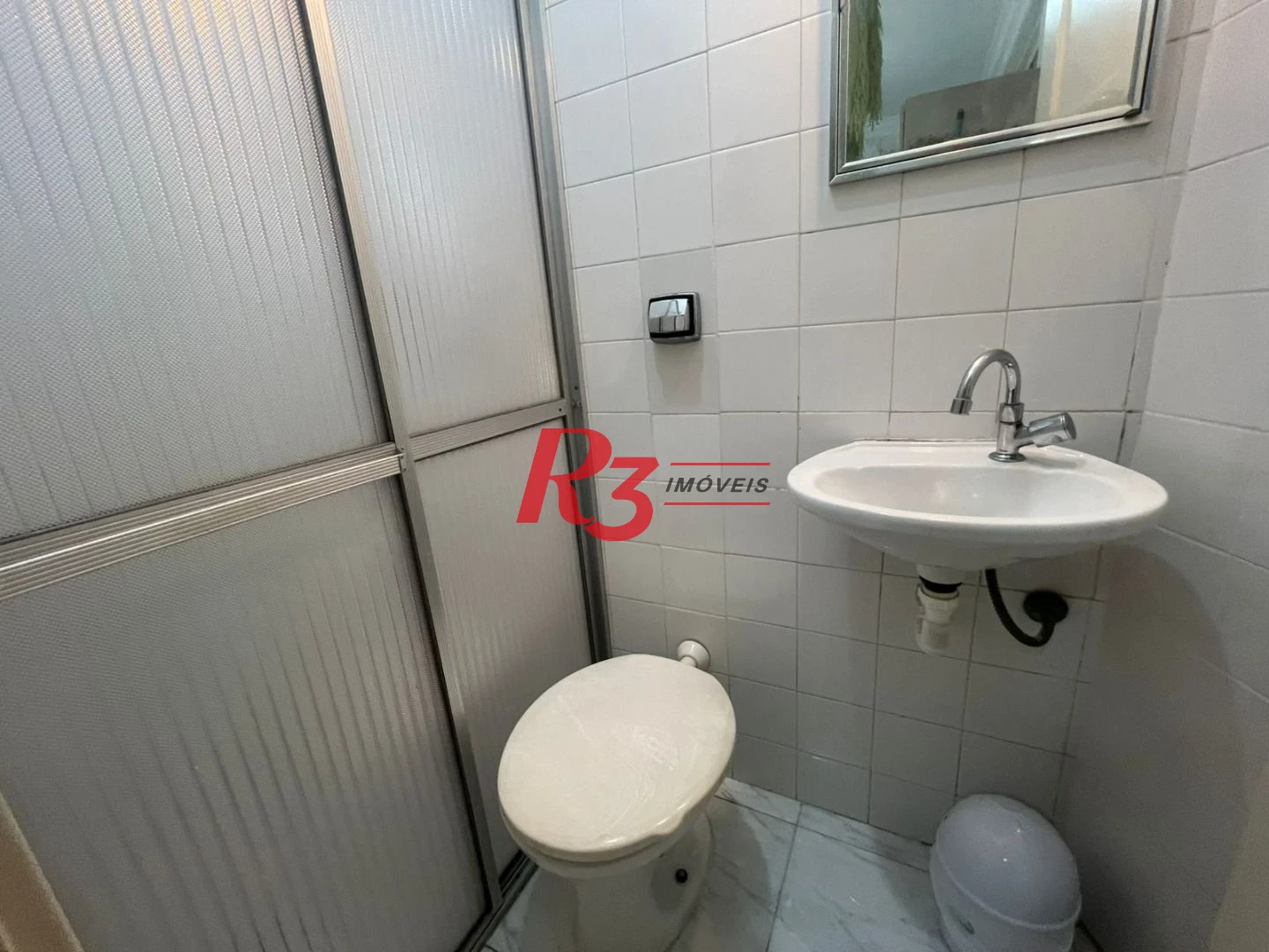 Apartamento com 3 dormitórios à venda, 115 m² por R$ 650.000,00 - Pitangueiras - Guarujá/SP