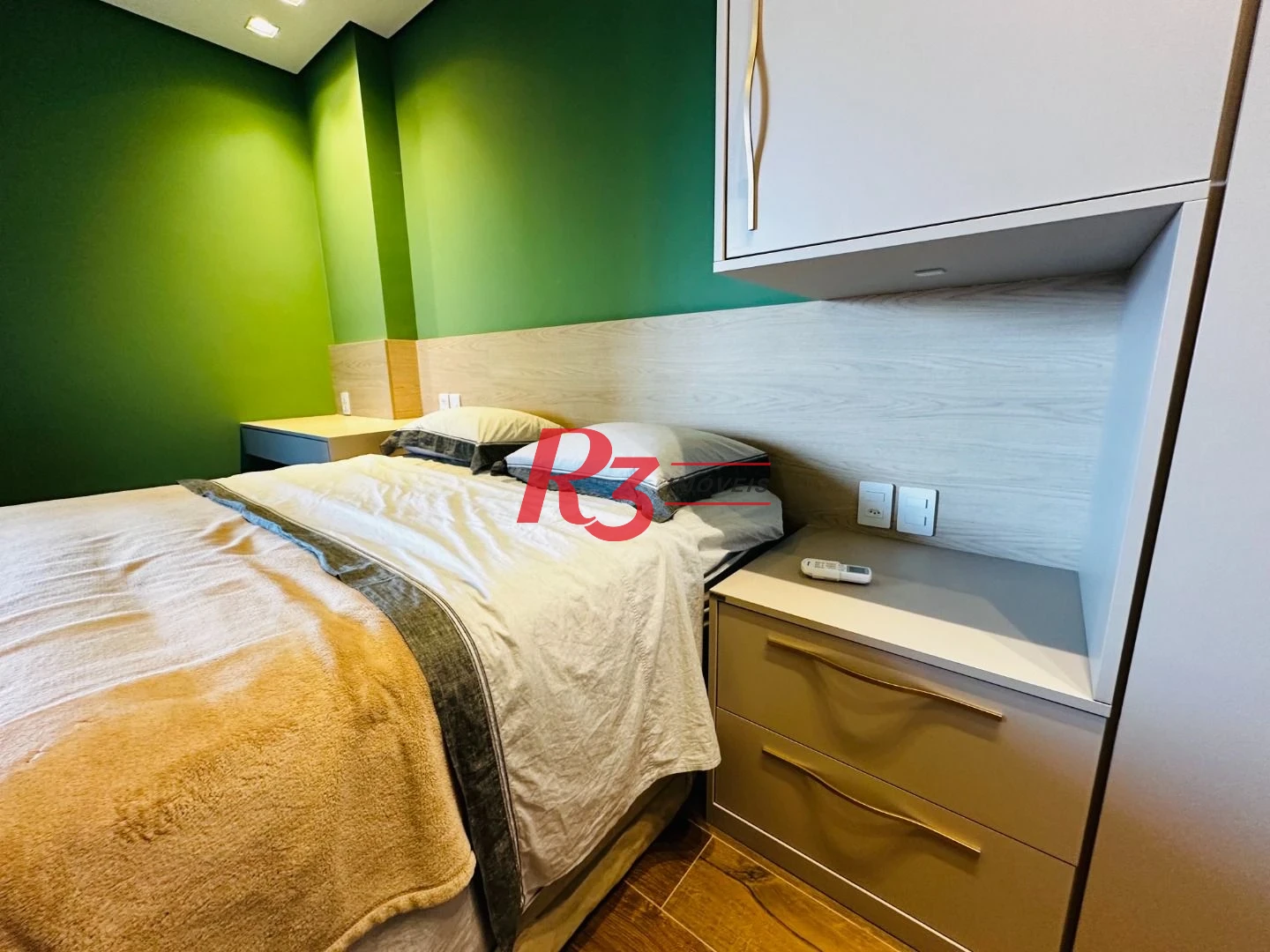 Flat com 1 dormitório, 43 m² - venda por R$ 780.000,00 ou aluguel por R$ 7.500,02/mês - Boqueirão - Santos/SP