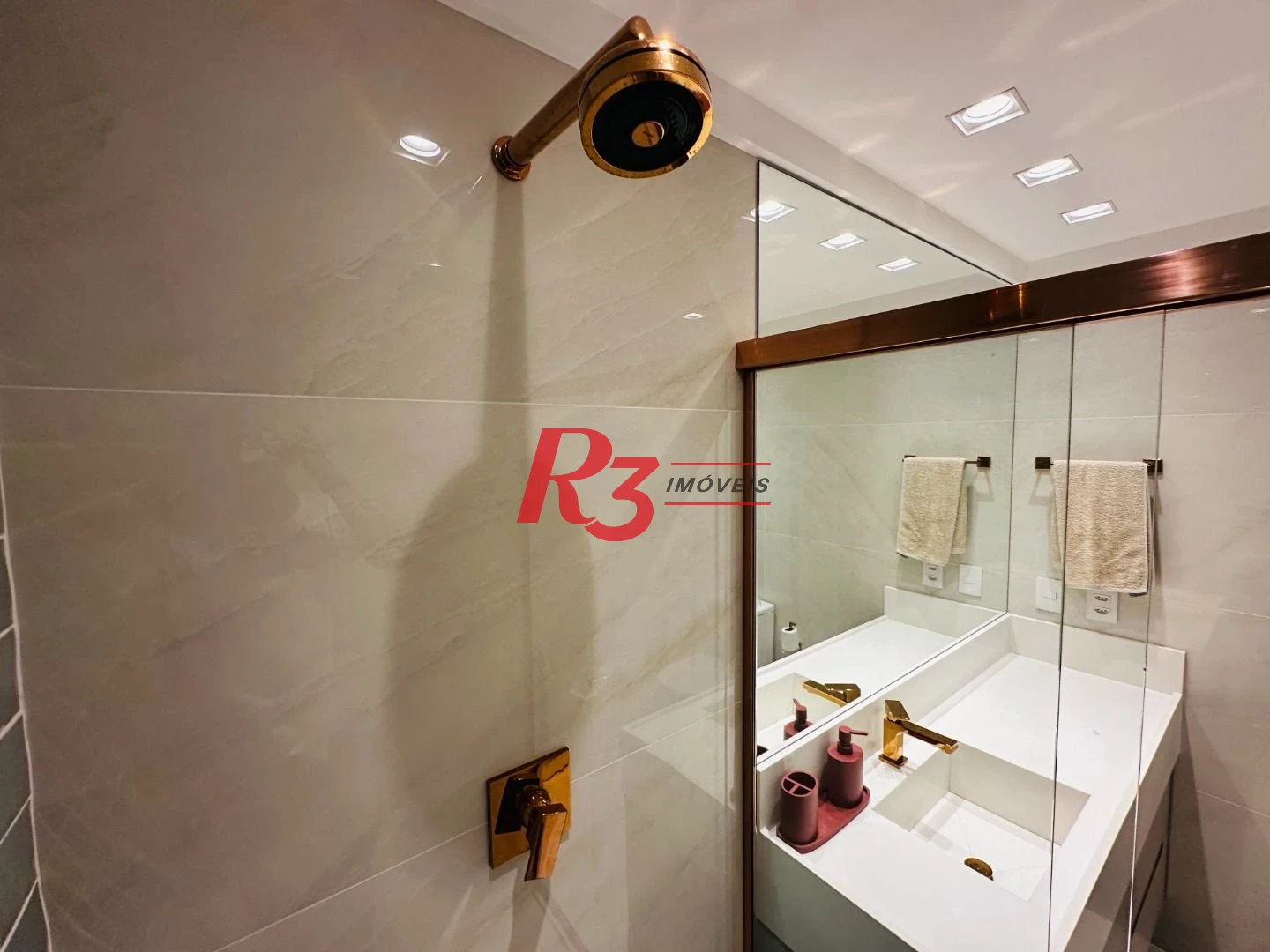 Flat com 1 dormitório, 43 m² - venda por R$ 780.000,00 ou aluguel por R$ 7.500,02/mês - Boqueirão - Santos/SP
