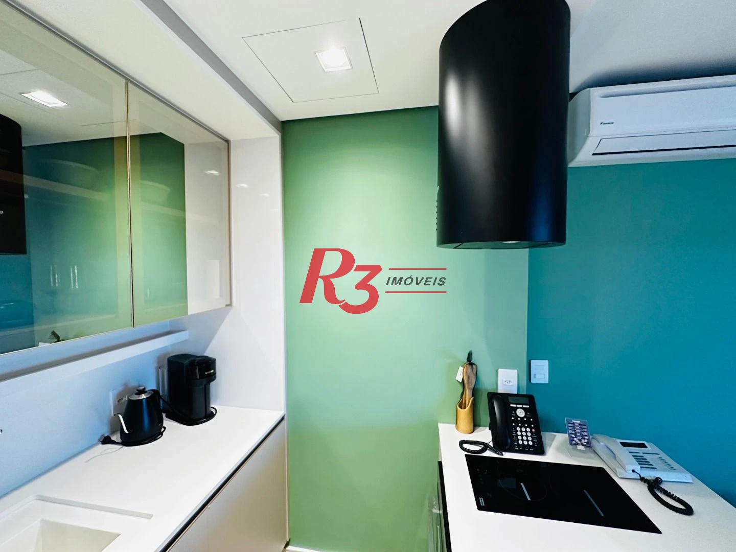 Flat com 1 dormitório, 43 m² - venda por R$ 780.000,00 ou aluguel por R$ 7.500,02/mês - Boqueirão - Santos/SP