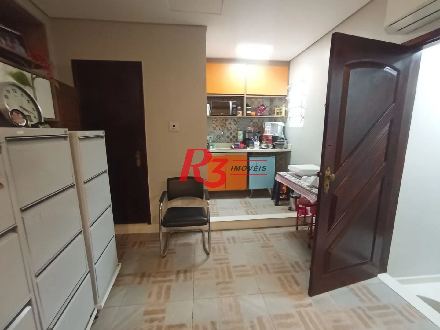 Sobrado com 3 dormitórios à venda, 185 m² por R$ 1.500.000,00 - José Menino - Santos/SP