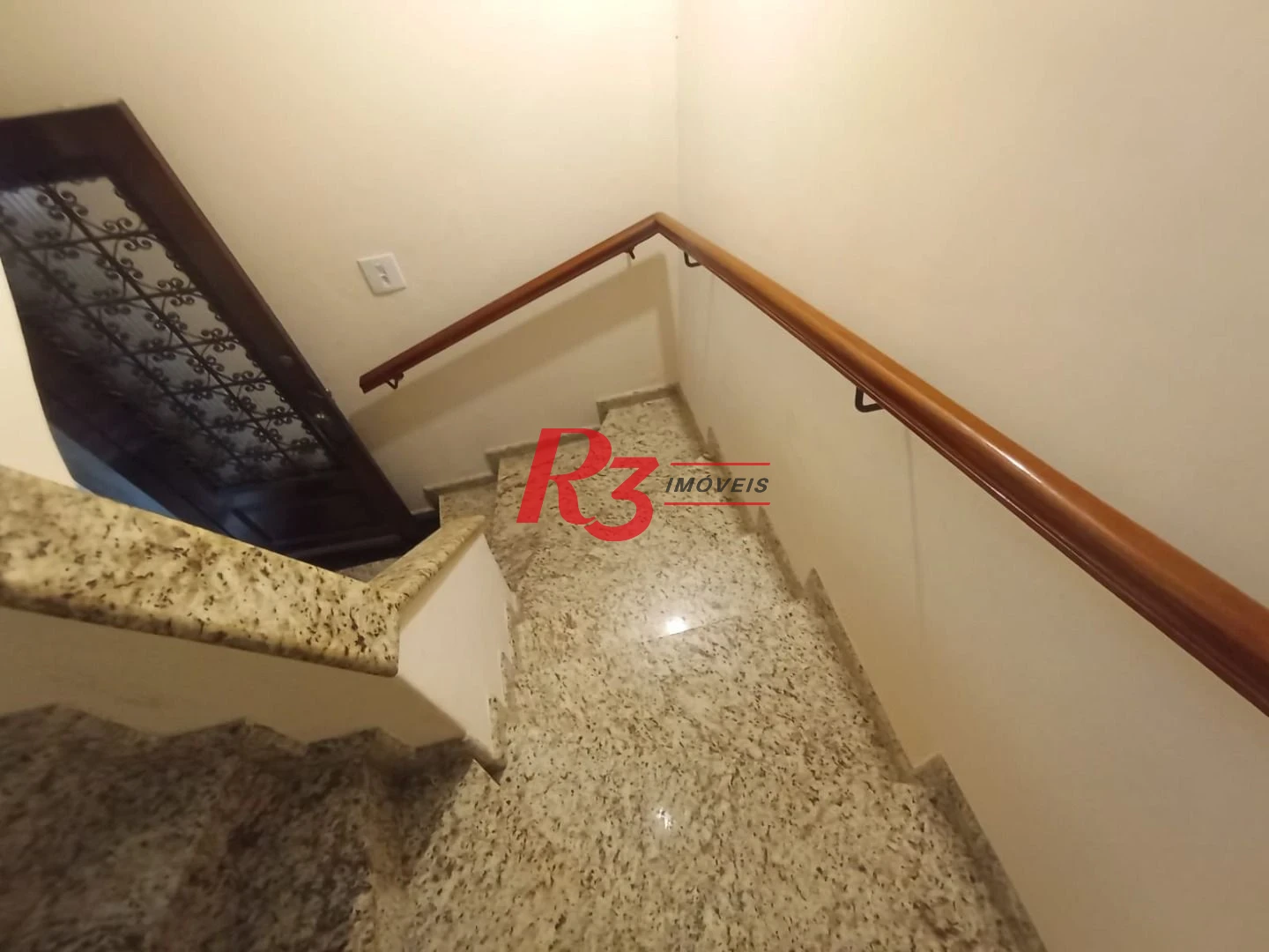 Sobrado com 3 dormitórios à venda, 185 m² por R$ 1.500.000,00 - José Menino - Santos/SP