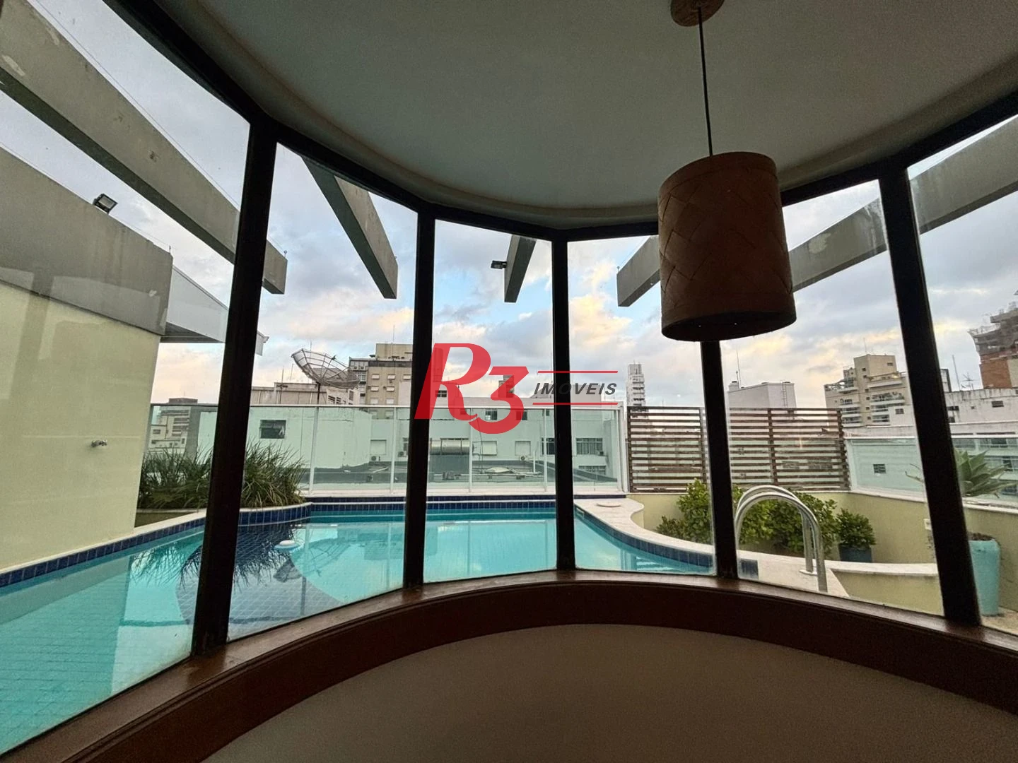 Cobertura à venda, 300 m² por R$ 3.900.000,00 - Gonzaga - Santos/SP