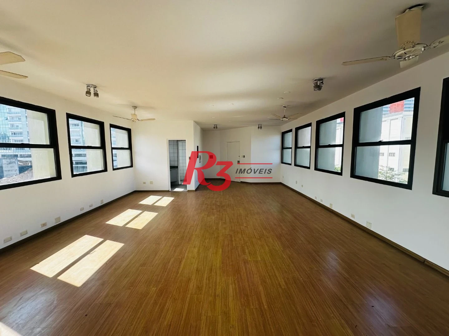 Sala à venda, 73 m² por R$ 449.000,00 - Gonzaga - Santos/SP