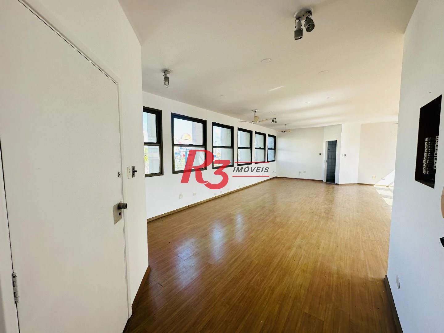 Sala à venda, 73 m² por R$ 449.000,00 - Gonzaga - Santos/SP