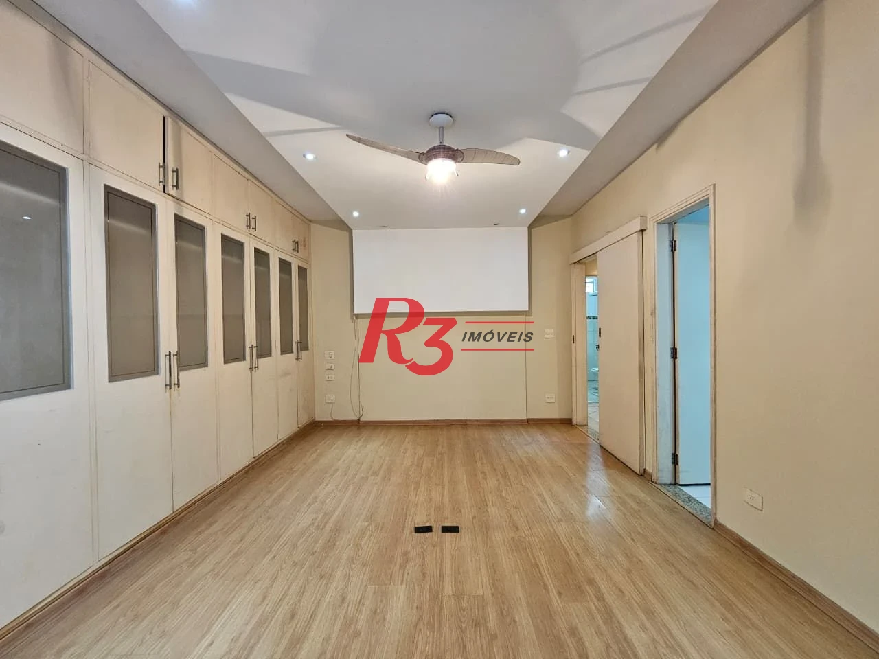 Apartamento com 2 dormitórios à venda, 50 m² por R$ 636.000,00 - José Menino - Santos/SP
