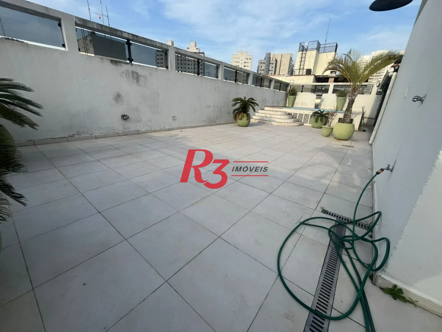 Cobertura à venda, 360 m² por R$ 1.100.000,00 - Jardim Las Palmas - Guarujá/SP