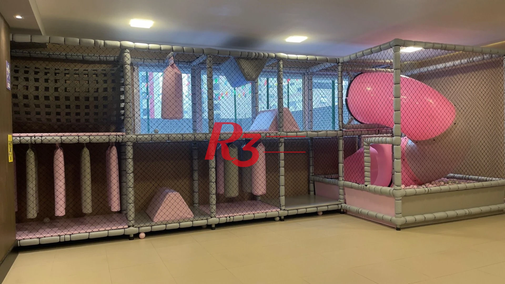 Apartamento com 2 dormitórios à venda, 82 m² por R$ 1.250.000,00 - Gonzaga - Santos/SP