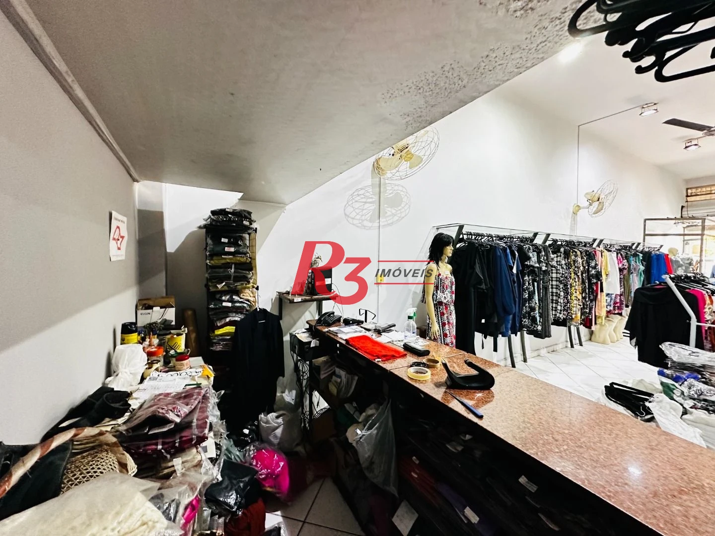 Loja, 70 m² - venda por R$ 420.000,00 ou aluguel por R$ 3.100,00/mês - Centro - Santos/SP