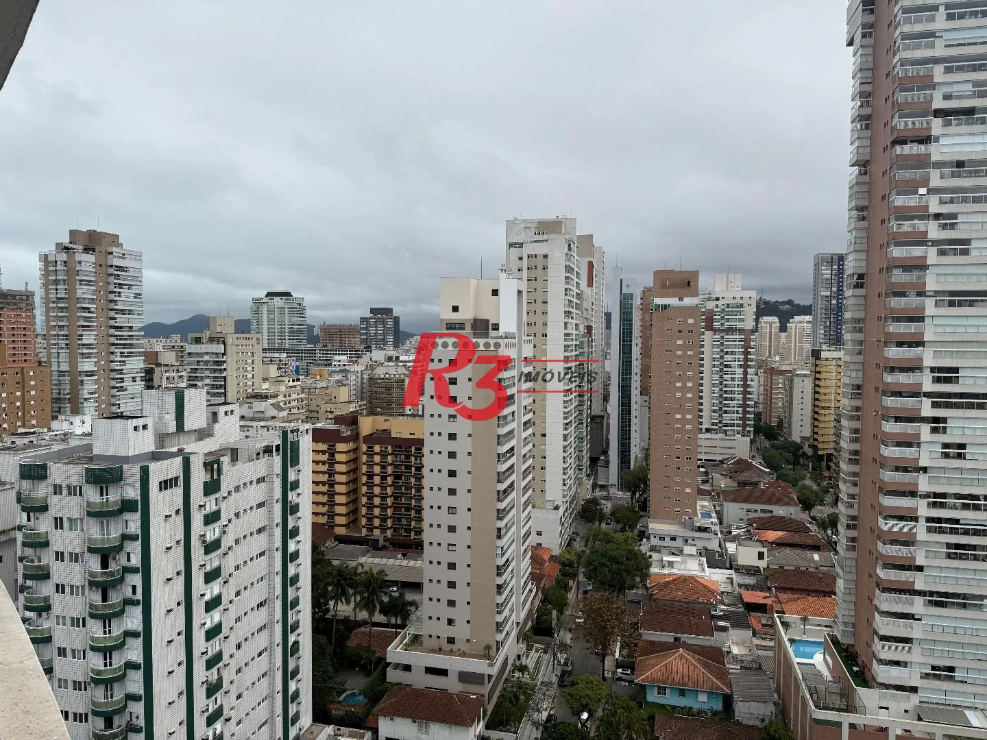 Apartamento com 3 dormitórios à venda, 119 m² por R$ 1.350.000,00 - Boqueirão - Santos/SP
