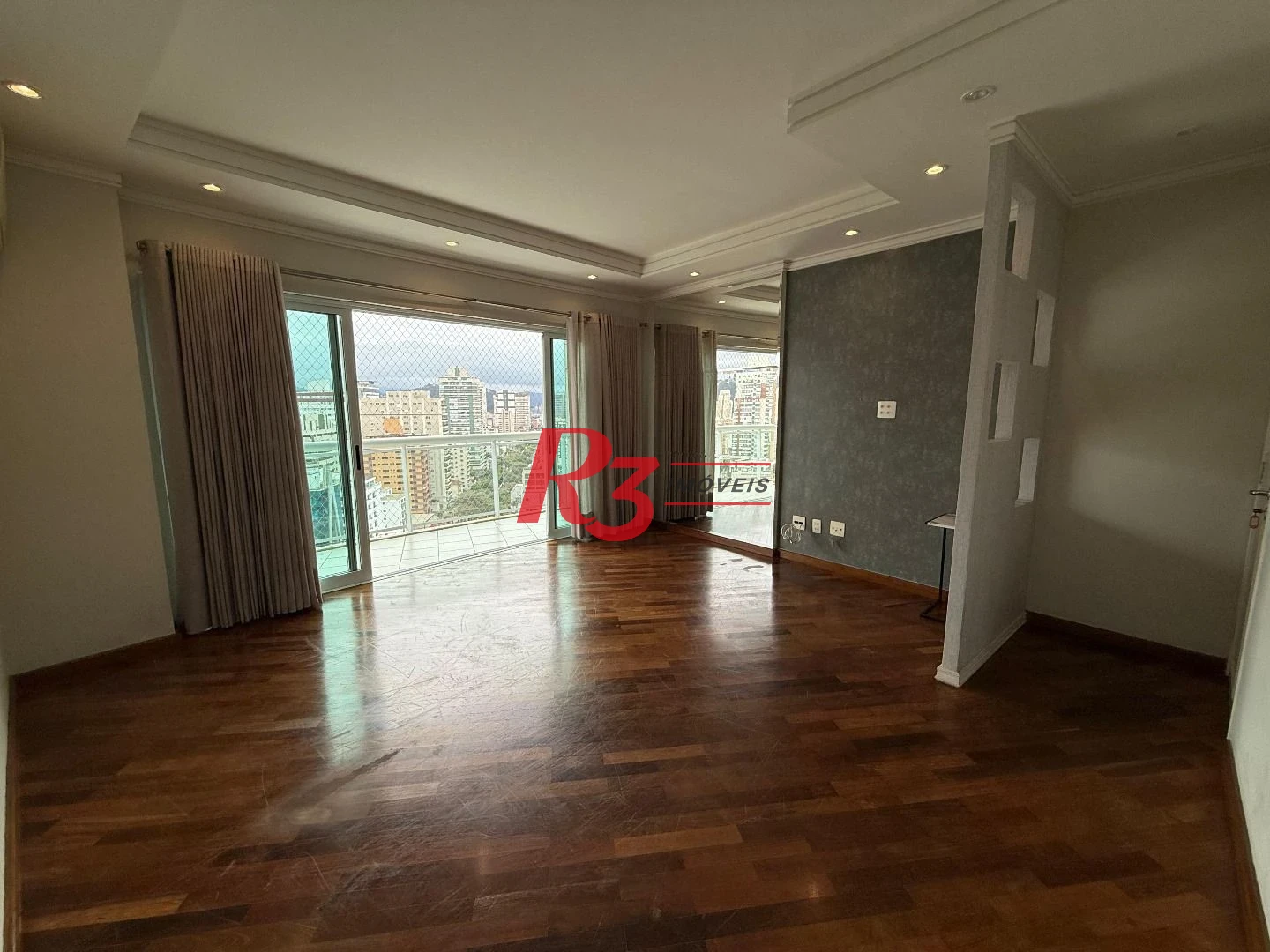 Apartamento com 3 dormitórios à venda, 119 m² por R$ 1.350.000,00 - Boqueirão - Santos/SP