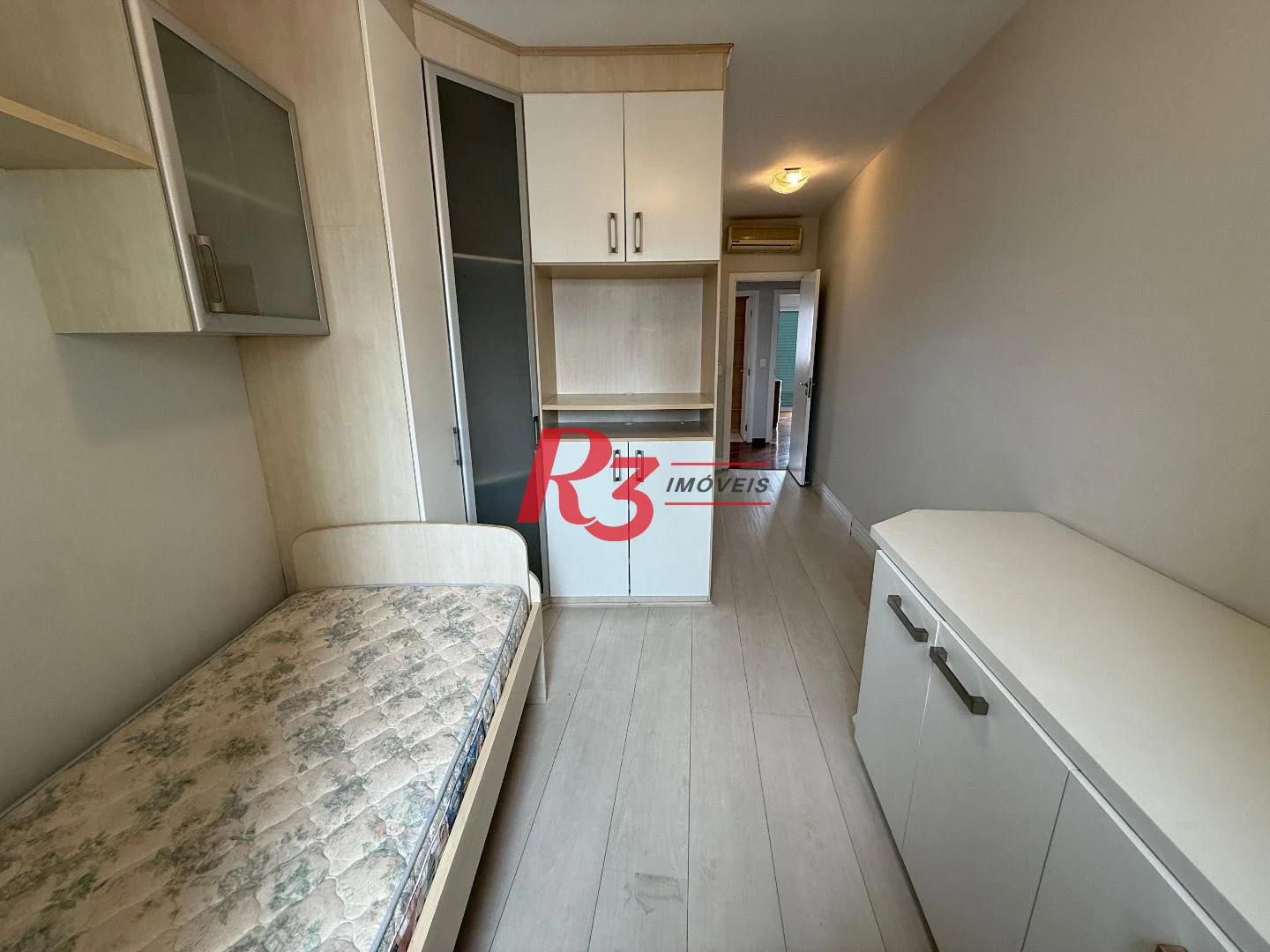 Apartamento com 3 dormitórios à venda, 119 m² por R$ 1.350.000,00 - Boqueirão - Santos/SP
