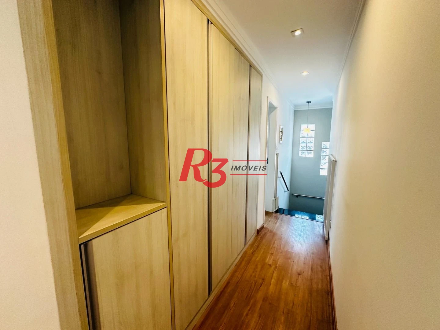 Casa com 3 dormitórios à venda, 210 m² por R$ 1.234.000,00 - Vila Matias - Santos/SP