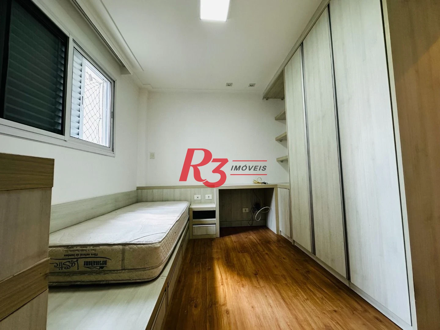 Casa com 3 dormitórios à venda, 210 m² por R$ 1.234.000,00 - Vila Matias - Santos/SP
