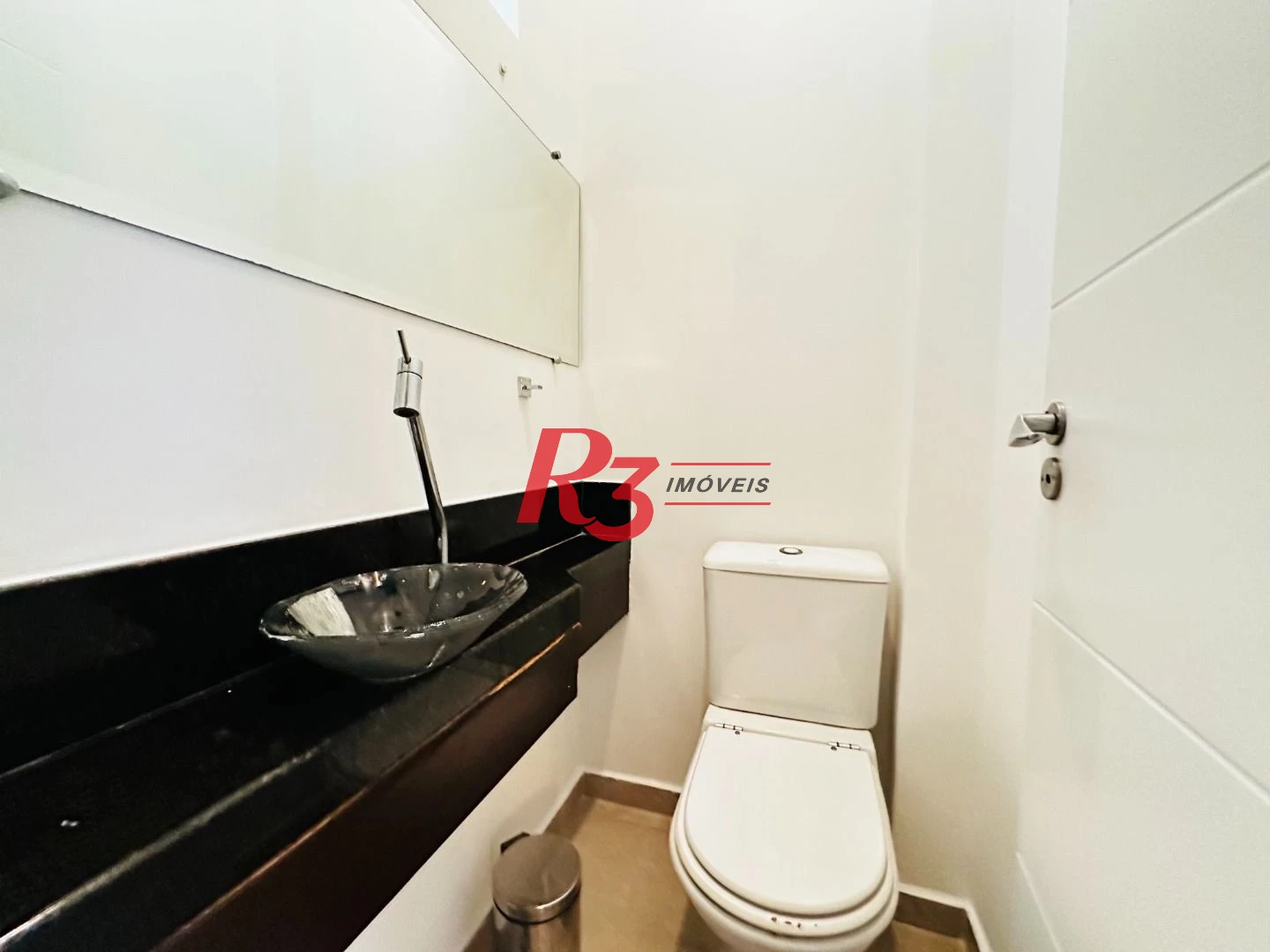 Casa com 3 dormitórios à venda, 210 m² por R$ 1.234.000,00 - Vila Matias - Santos/SP
