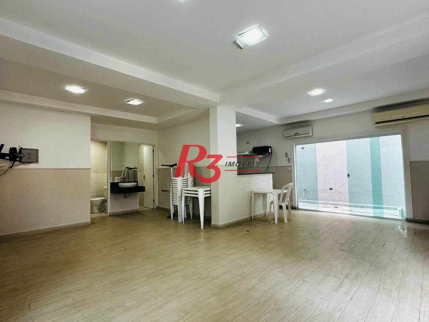 Casa com 3 dormitórios à venda, 210 m² por R$ 1.234.000,00 - Vila Matias - Santos/SP
