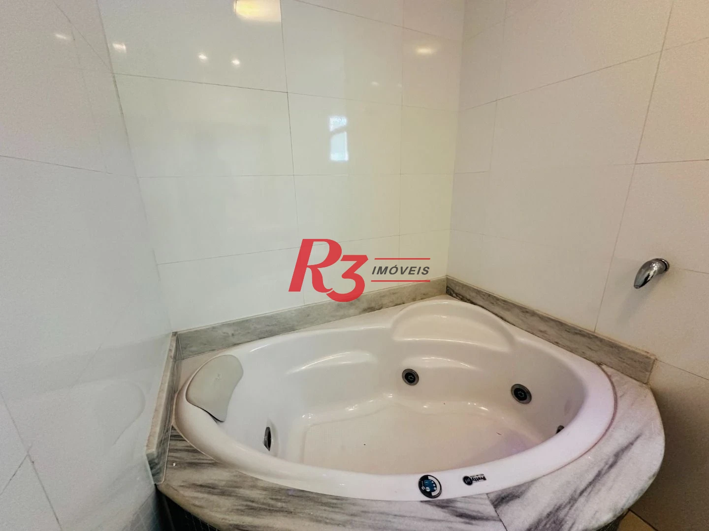 Casa com 3 dormitórios à venda, 210 m² por R$ 1.234.000,00 - Vila Matias - Santos/SP