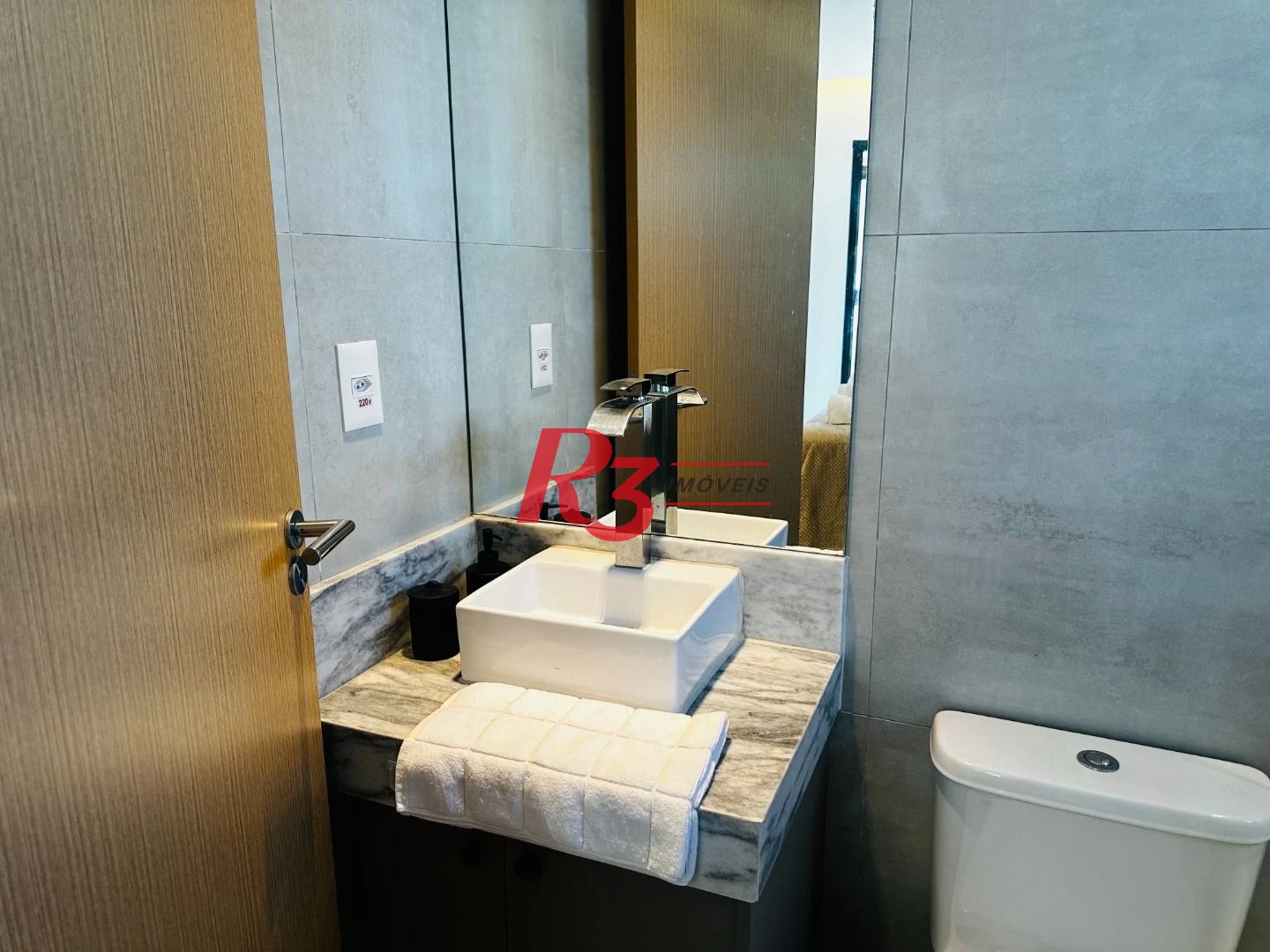 Apartamento com 2 dormitórios à venda, 65 m² por R$ 1.050.000,00 - Ponta da Praia - Santos/SP