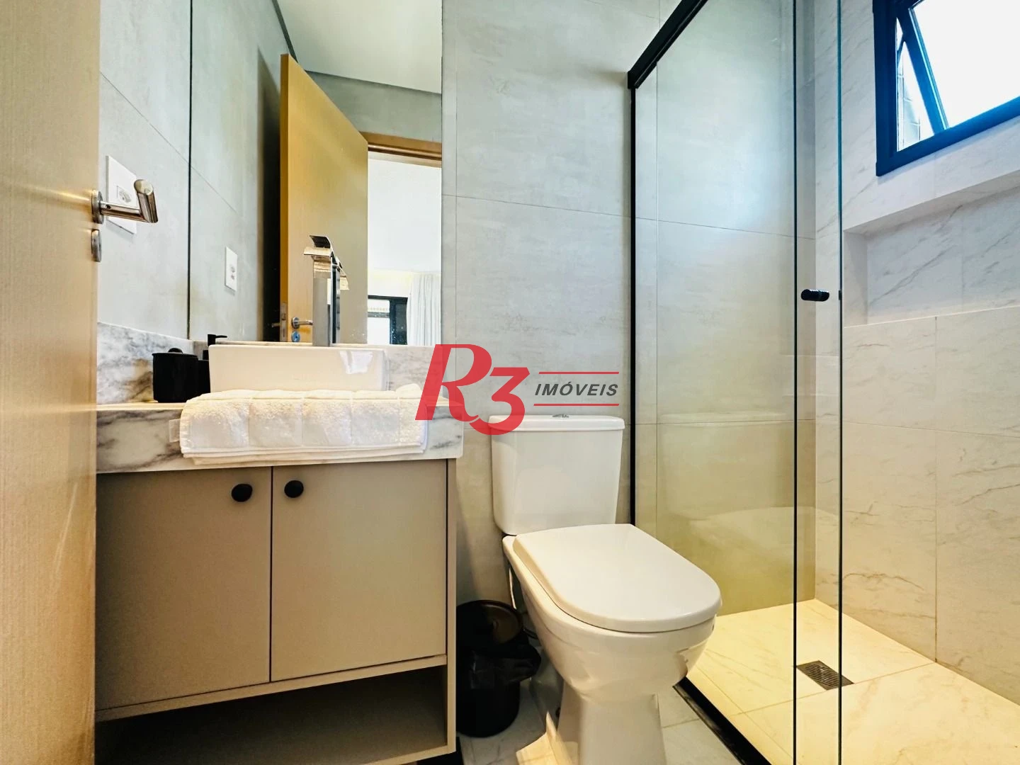 Apartamento com 2 dormitórios à venda, 65 m² por R$ 1.050.000,00 - Ponta da Praia - Santos/SP