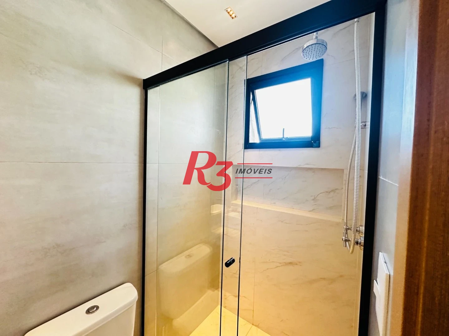 Apartamento com 2 dormitórios à venda, 65 m² por R$ 1.050.000,00 - Ponta da Praia - Santos/SP