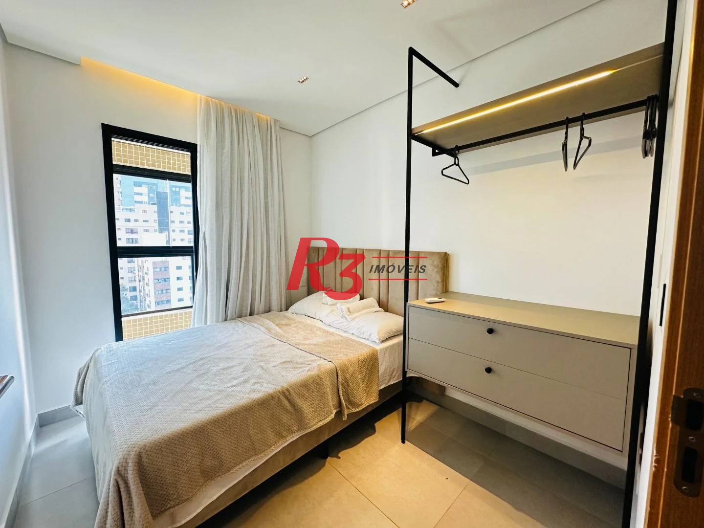 Apartamento com 2 dormitórios à venda, 65 m² por R$ 1.050.000,00 - Ponta da Praia - Santos/SP