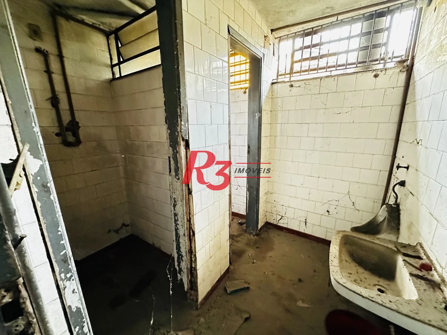 Terreno à venda, 718 m² por R$ 4.004.000,00 - Vila Nova - Santos/SP