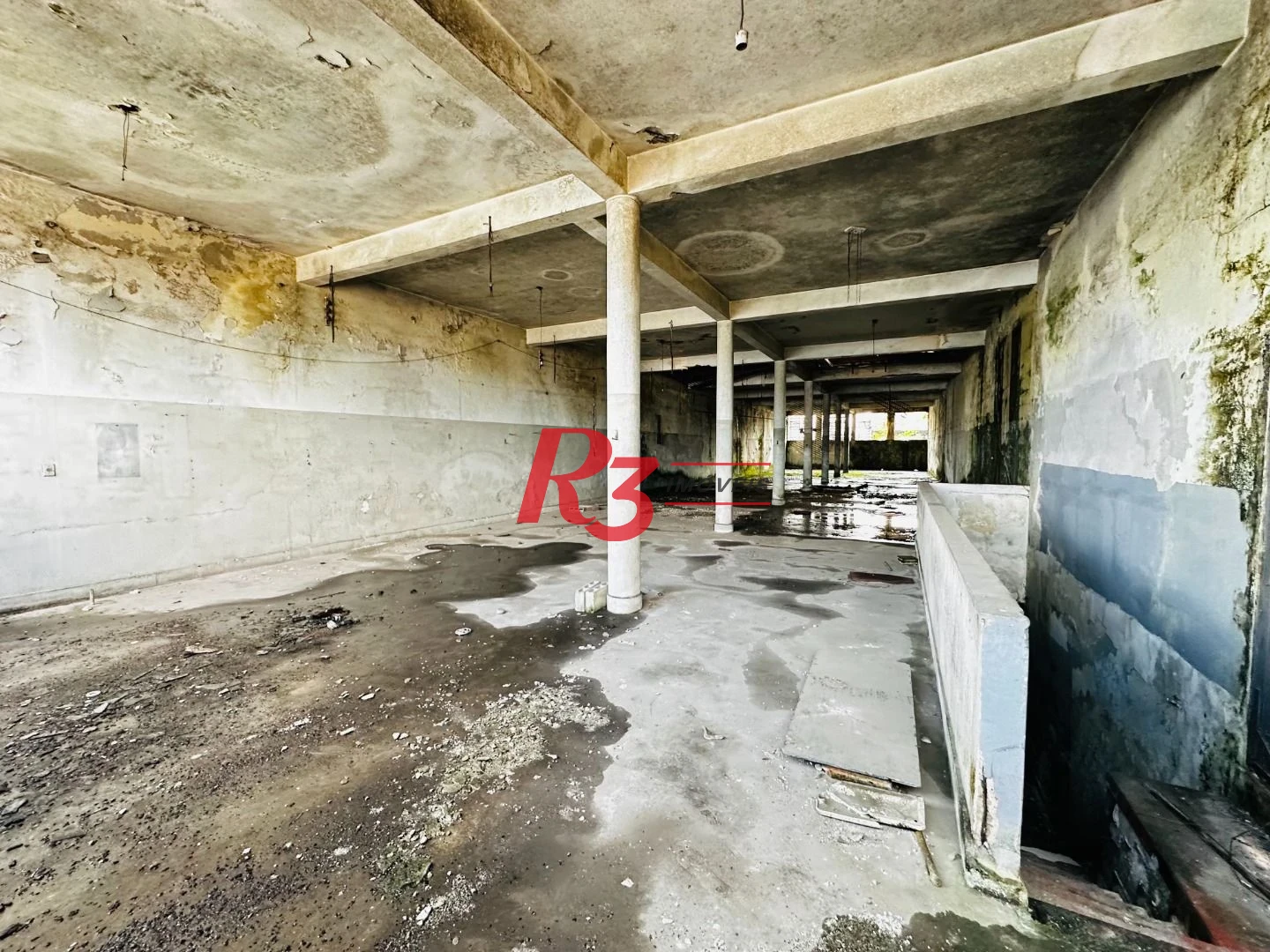 Terreno à venda, 718 m² por R$ 4.004.000,00 - Vila Nova - Santos/SP