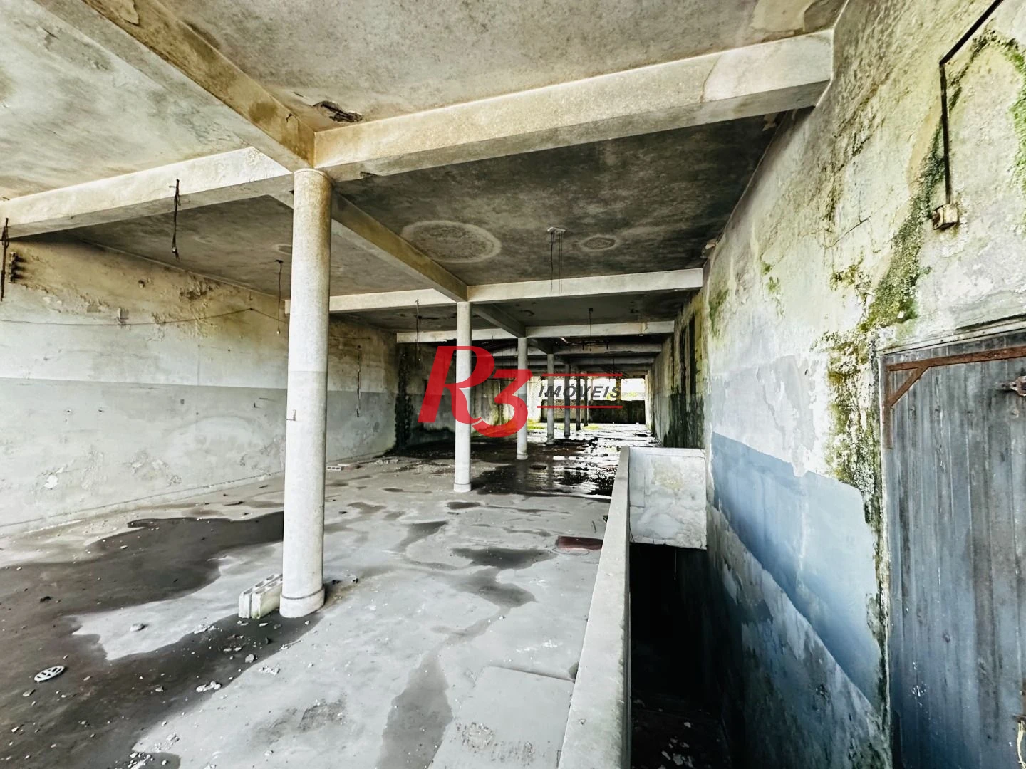 Terreno à venda, 718 m² por R$ 4.004.000,00 - Vila Nova - Santos/SP