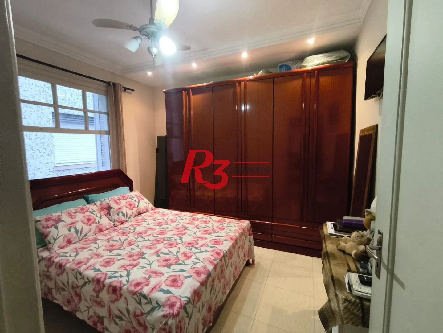 Apartamento com 3 dormitórios à venda, 92 m² por R$ 560.000,00 - Ponta da Praia - Santos/SP