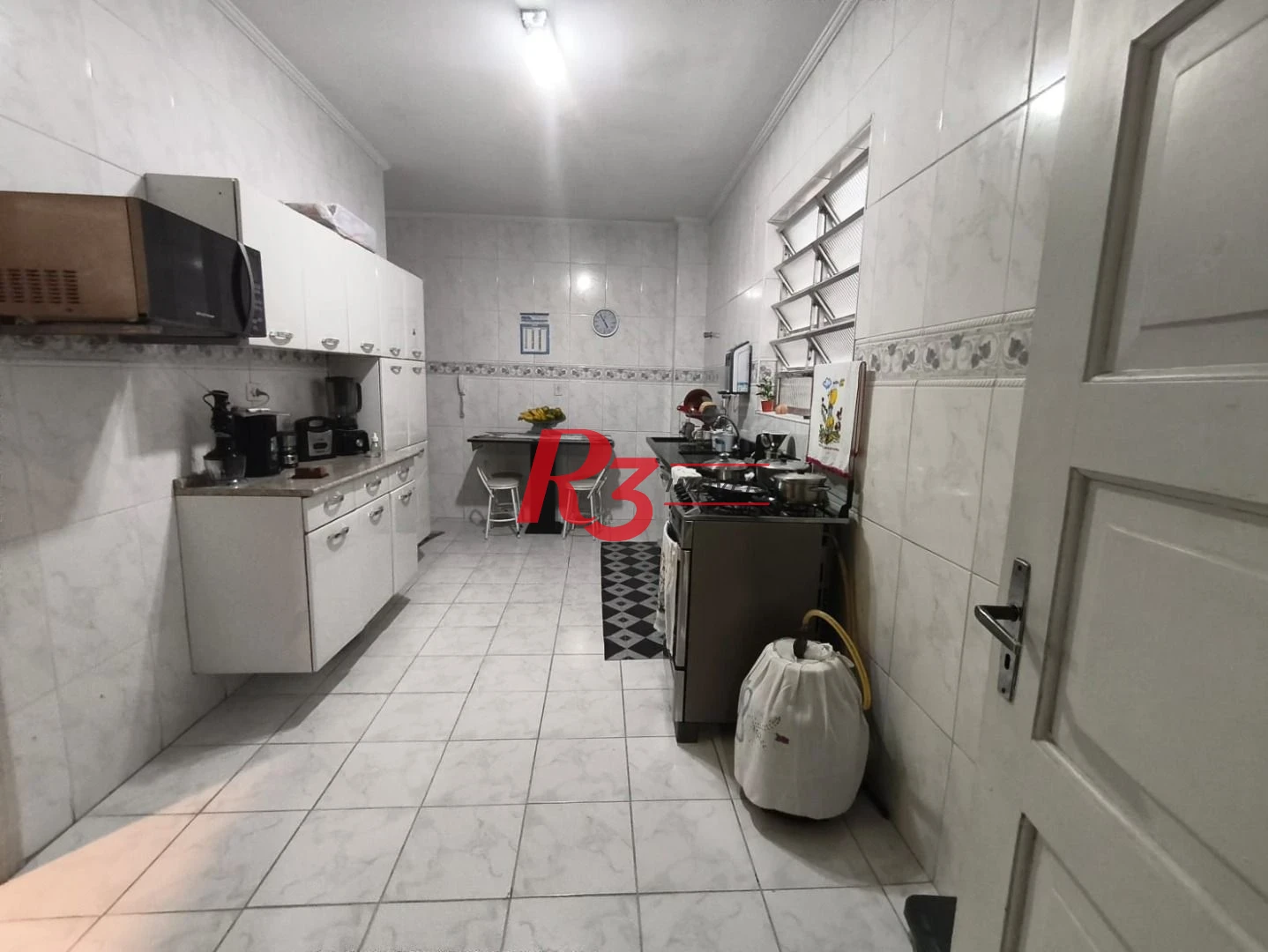 Apartamento com 3 dormitórios à venda, 92 m² por R$ 560.000,00 - Ponta da Praia - Santos/SP