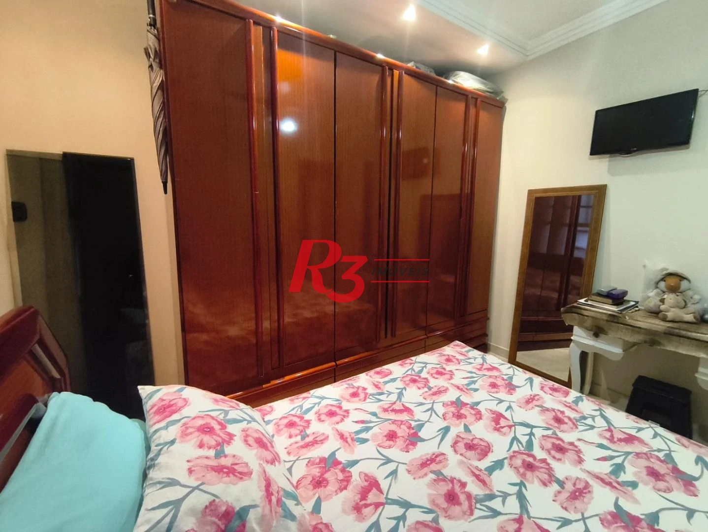 Apartamento com 3 dormitórios à venda, 92 m² por R$ 560.000,00 - Ponta da Praia - Santos/SP