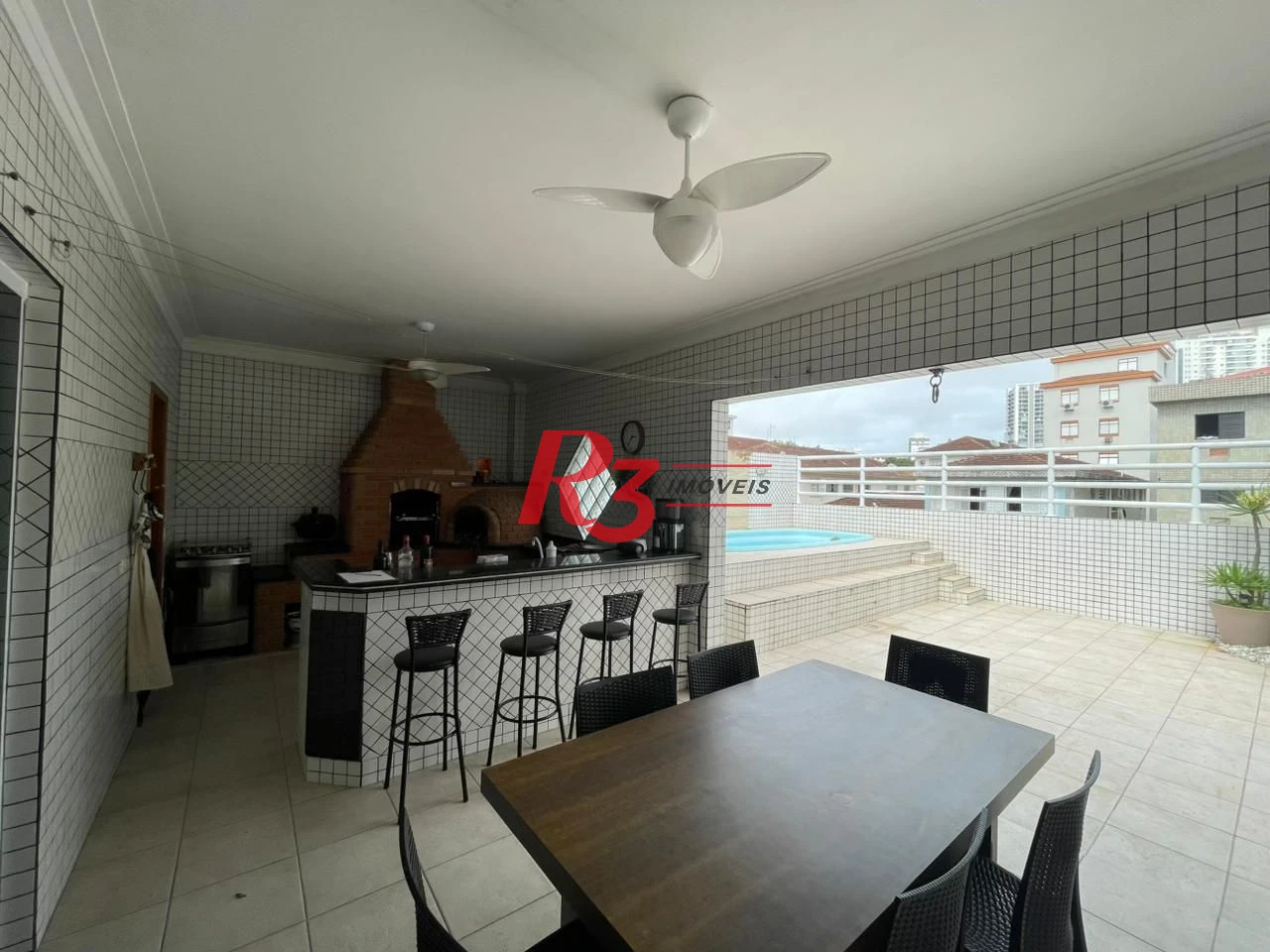 Sobrado, 334 m² - venda por R$ 2.350.000,00 ou aluguel por R$ 18.000,00/mês - Boqueirão - Santos/SP