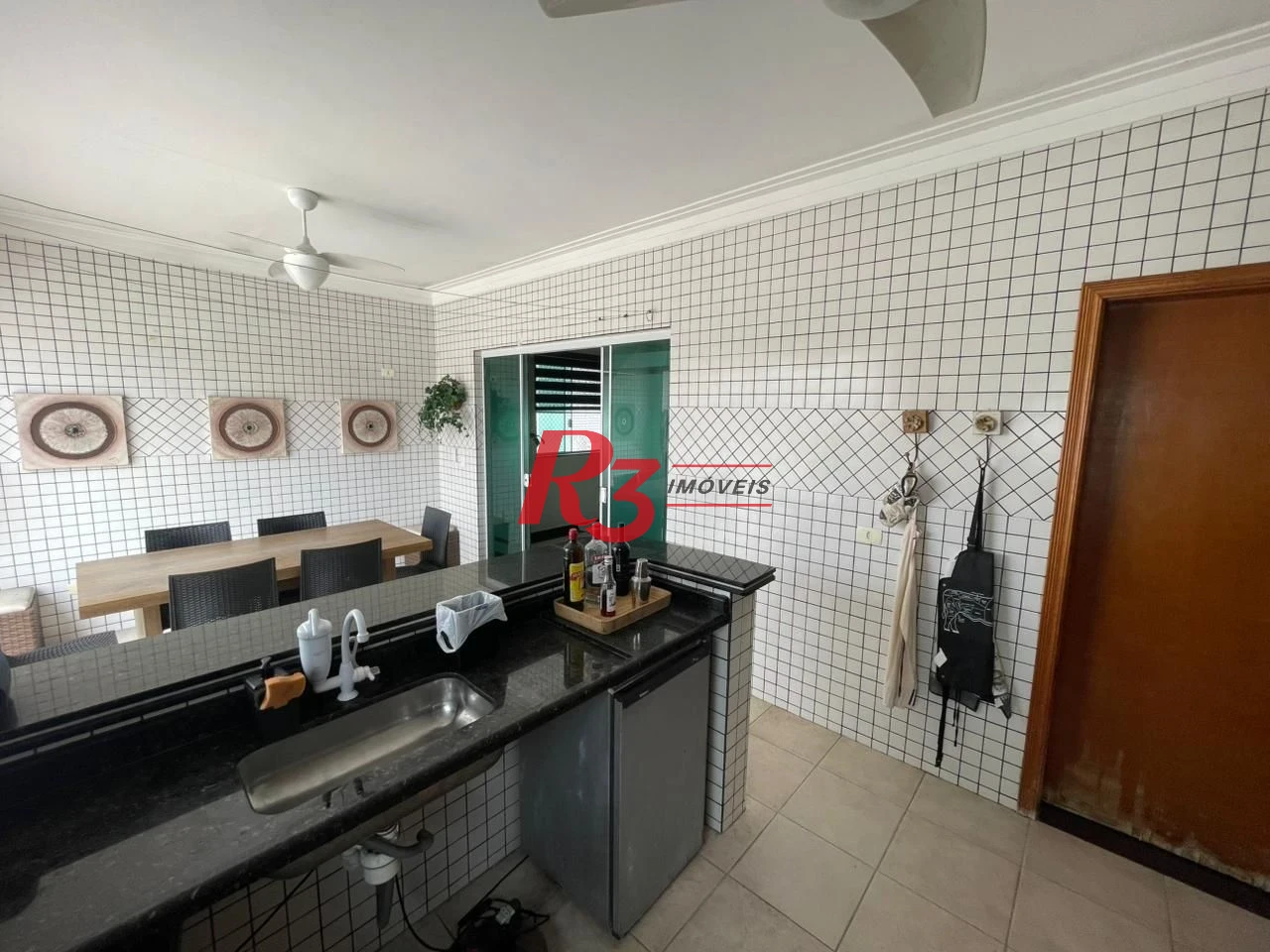 Sobrado, 334 m² - venda por R$ 2.350.000,00 ou aluguel por R$ 18.000,00/mês - Boqueirão - Santos/SP