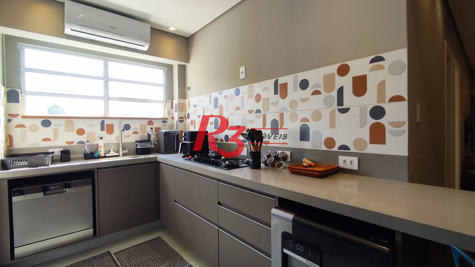 Apartamento com 1 dormitório à venda, 73 m² por R$ 600.000,00 - José Menino - Santos/SP