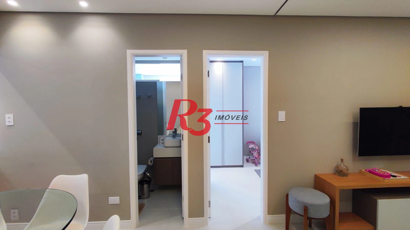 Apartamento com 1 dormitório à venda, 73 m² por R$ 600.000,00 - José Menino - Santos/SP