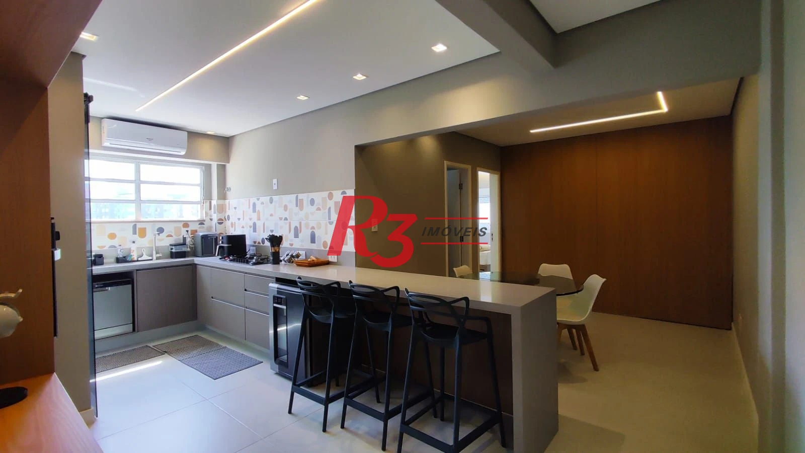 Apartamento com 1 dormitório à venda, 73 m² por R$ 600.000,00 - José Menino - Santos/SP