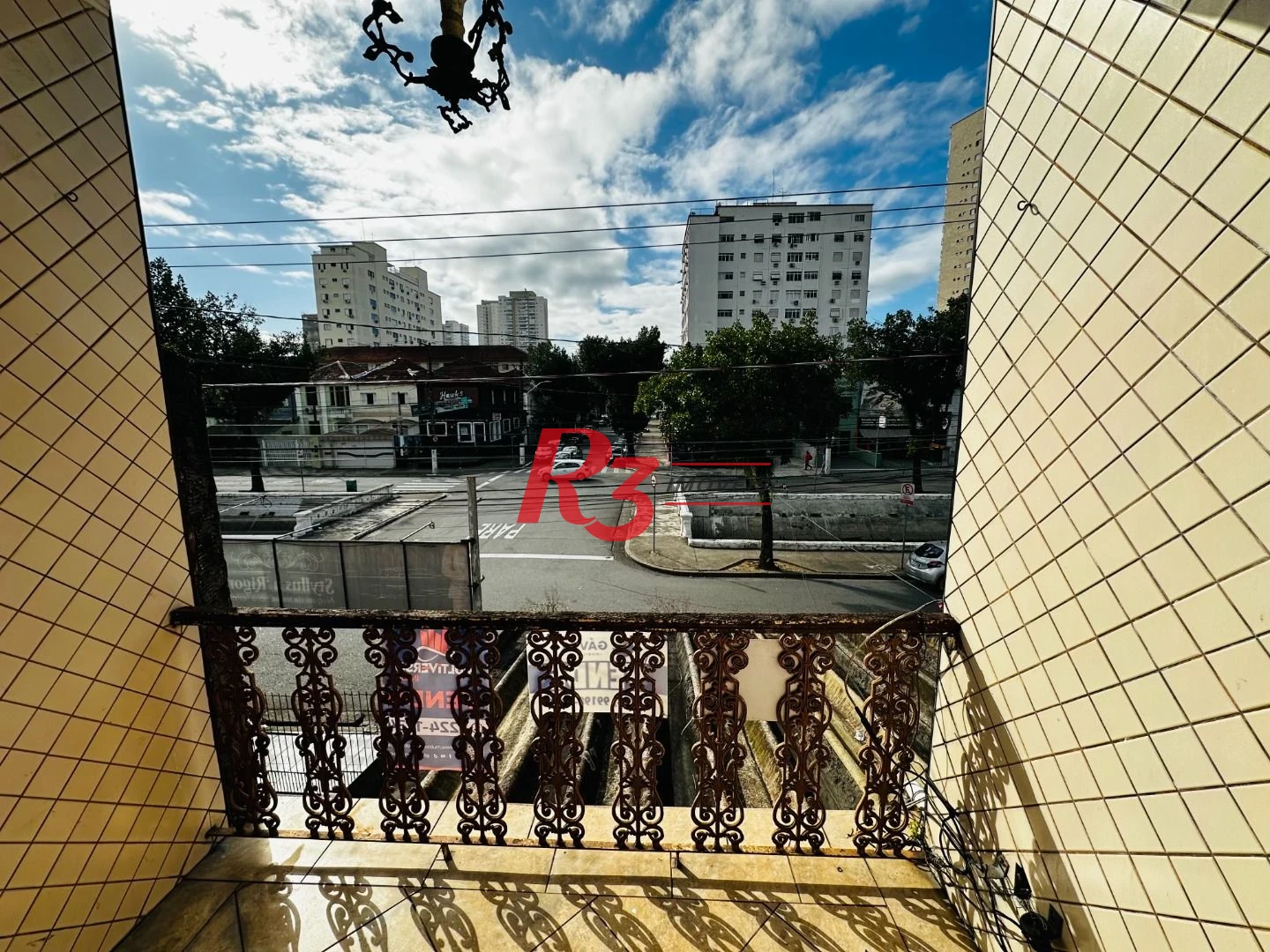Sobrado com 3 dormitórios à venda, 248 m² por R$ 1.200.000,00 - Vila Belmiro - Santos/SP