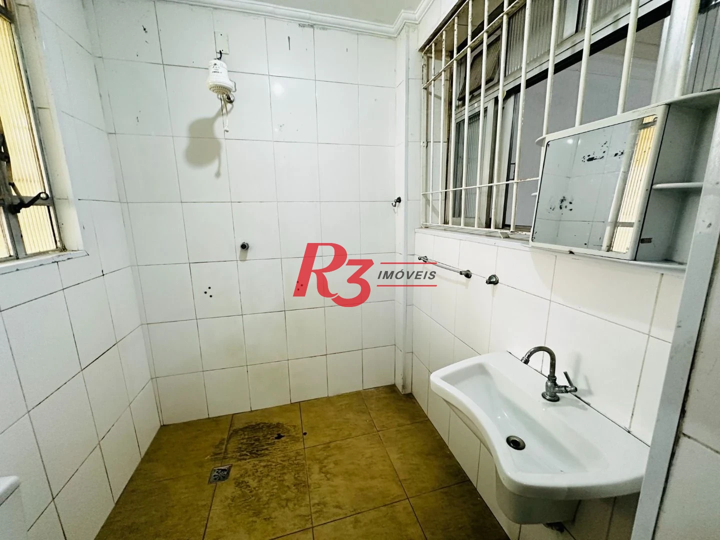 Sobrado com 3 dormitórios à venda, 248 m² por R$ 1.200.000,00 - Vila Belmiro - Santos/SP