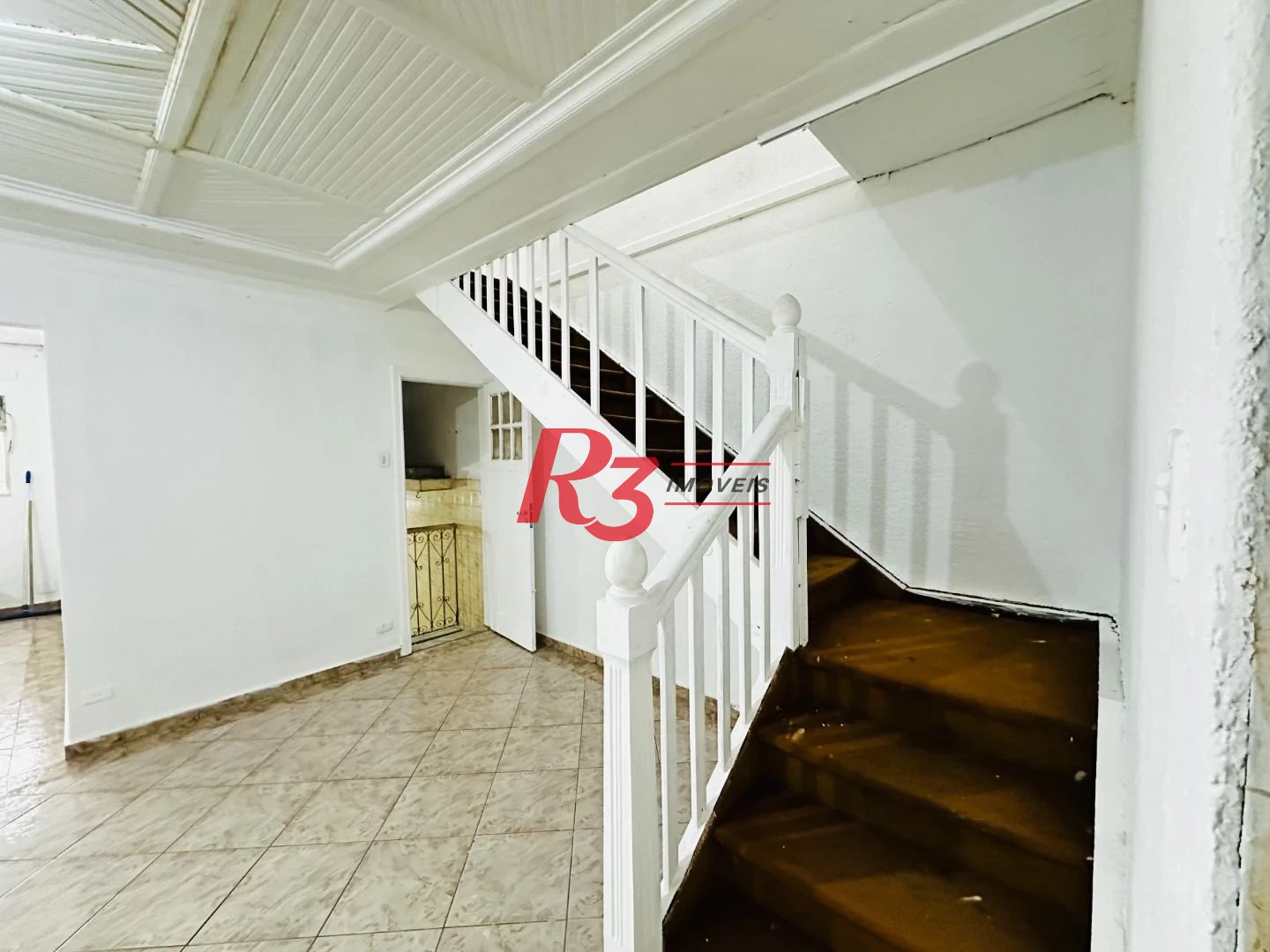 Sobrado com 3 dormitórios à venda, 248 m² por R$ 1.200.000,00 - Vila Belmiro - Santos/SP