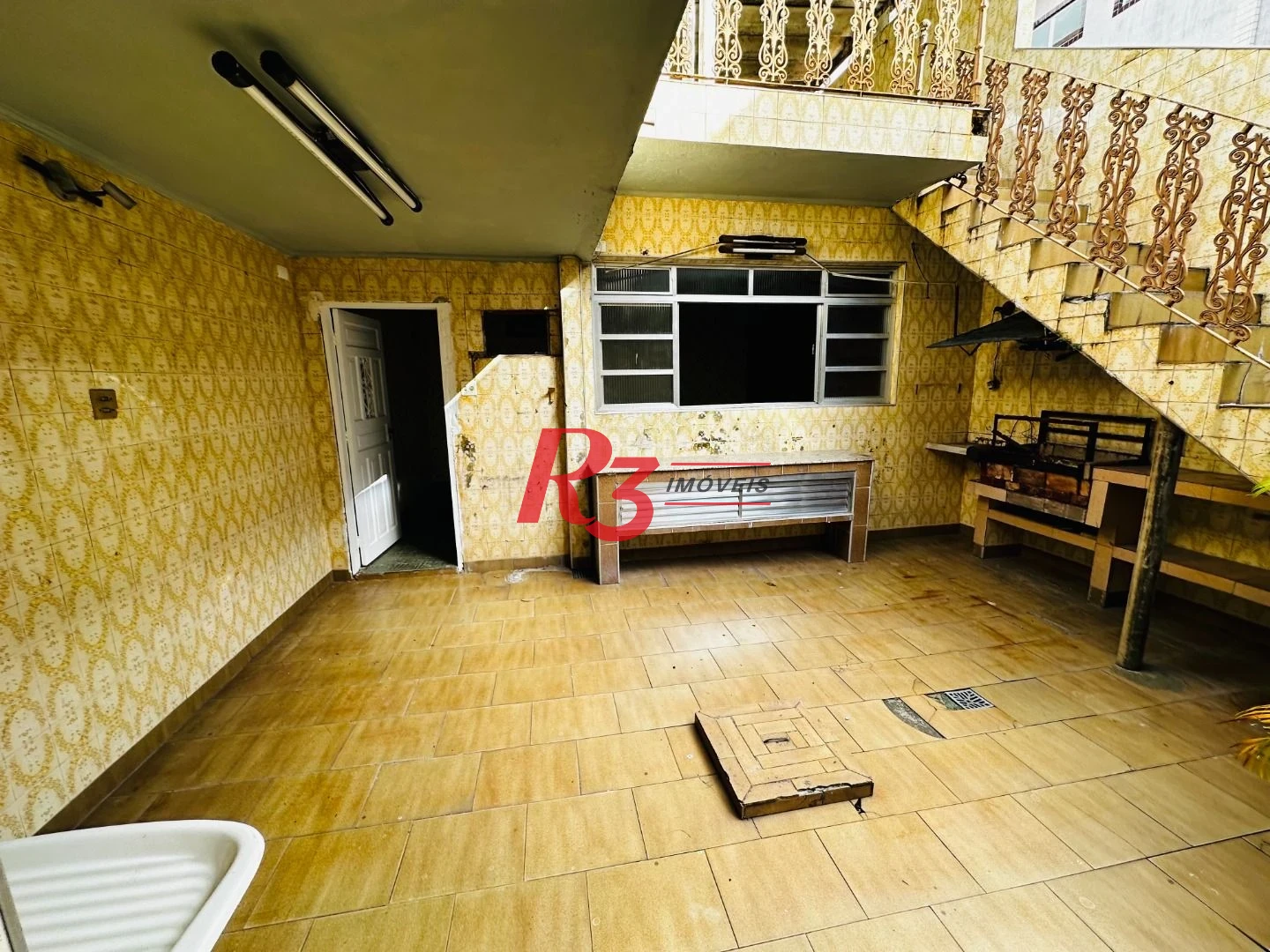 Sobrado com 3 dormitórios à venda, 248 m² por R$ 1.200.000,00 - Vila Belmiro - Santos/SP