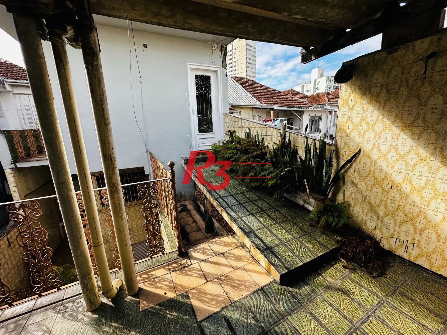 Sobrado com 3 dormitórios à venda, 248 m² por R$ 1.200.000,00 - Vila Belmiro - Santos/SP